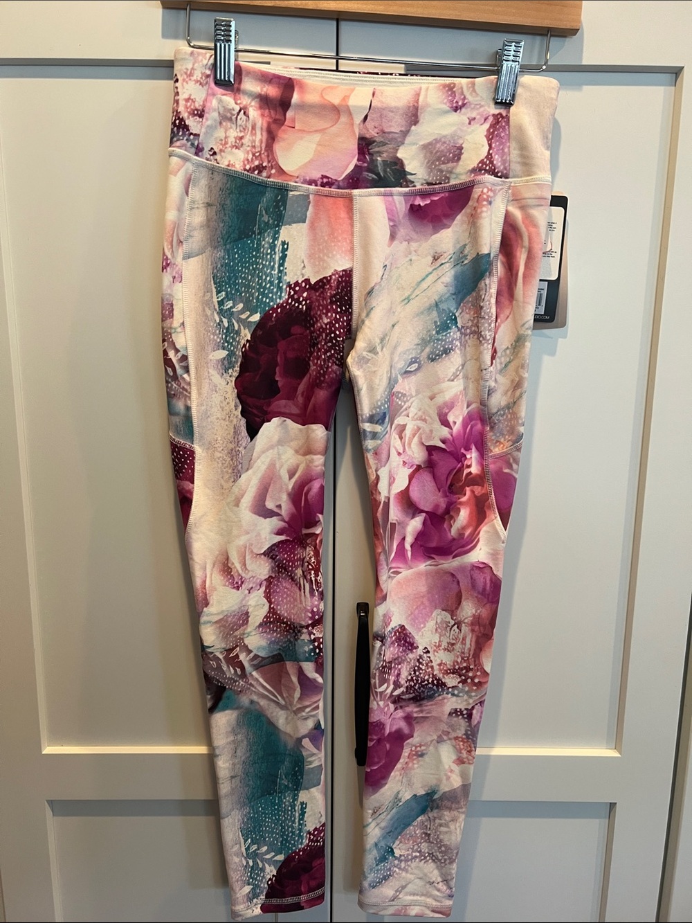 NWT Calia Floral Watercolor Leggings in Pink, Purple, Teal Size S